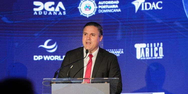 Director de Apordom destaca avances sobre conectividad logística en RD