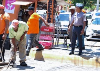 Policía Comunitaria realiza operativo de levantamiento en Villa Consuelo