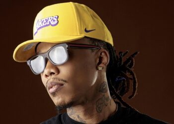 Menteabierta revoluciona la salsa urbana con «Sistema de Barrio»