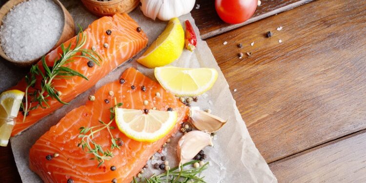 Comer pescado puede ayudar a mantener la salud del cerebro