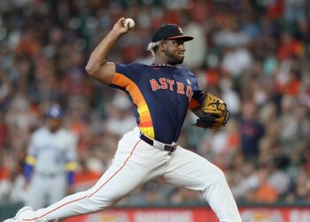 ¿Podría Ronel Blanco pasar al bullpen de Astros? Sí. Veamos por qué