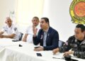 Dueños de negocios nocturnos en Jarabacoa acuerdan operar bajo regulaciones de horario y música moderada