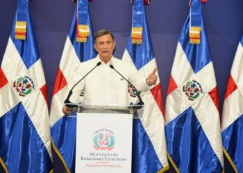 Canciller reprocha se difundan datos falsos y de manera irresponsable sobre las otorgadas en Haití