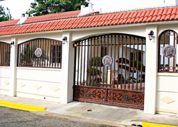 Comisión Electoral del Colegio de Notarios exhorta votar este sábado 26