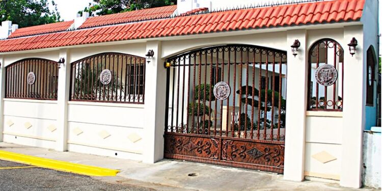 Comisión Electoral del Colegio de Notarios exhorta votar este sábado 26