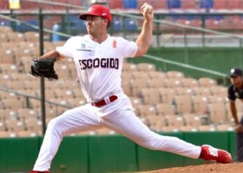 Thomas tira juegazo, pero Leones caen