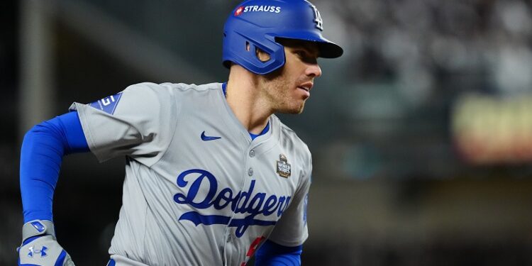 Freeman hizo historia con su cuadrangular frente a Schmidt