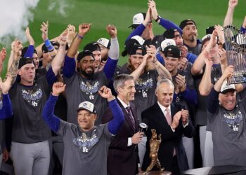 Remontada, “los Hernández”, Buehler y por Fernando… L.A. campeón