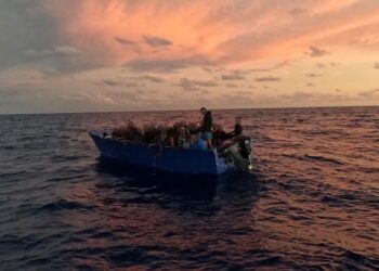 Guardia Costera devuelve 58 migrantes a República Dominicana