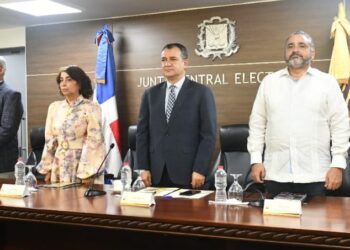 JCE-IESPEC gradúa 252 personas en “Diplomado Especializado en Administración Electoral”