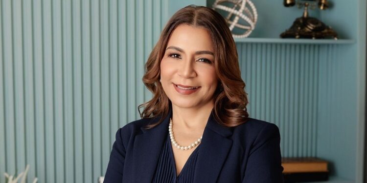 Lourdes Salazar Rodríguez, Jueza Suplente del TSE, se postula para Miembro Titular JCE