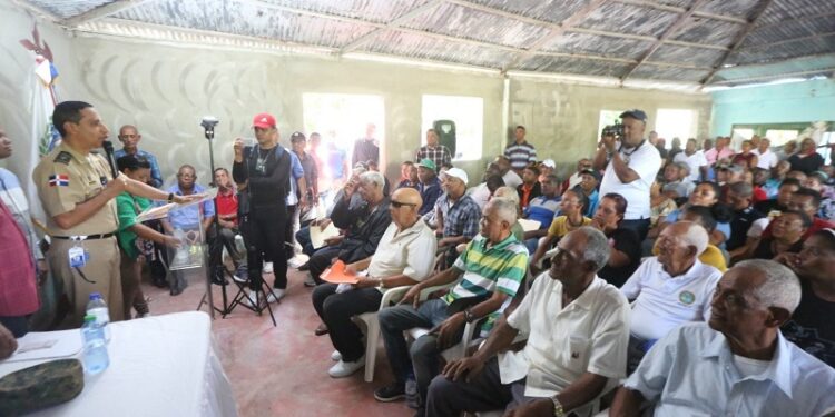 Militares retirados en etapa productiva serán incorporados al mercado laboral en el sur del país