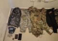 Arrestan a un hombre y una mujer con pertrechos militares
