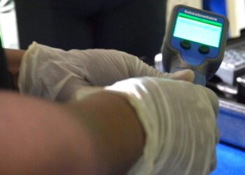 Un total de 35 conductores dieron positivo a prueba de alcoholemia en inicio de operativo