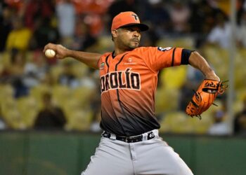 Toros ganan en Santiago guiados por Rogers, Tavárez y Liberato