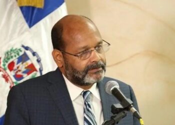 Viceministro de Asuntos Migratorios advierte sobre presiones para otorgar nacionalidad de manera irregular