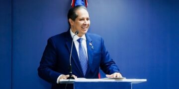 Ministro de Salud anuncia reducción significativa en los casos de dengue