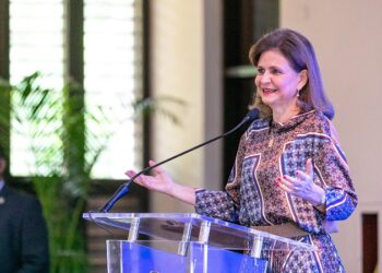 La vicepresidenta en aniversario de ProActiva: “Crecimiento económico es el motor del cambio social”