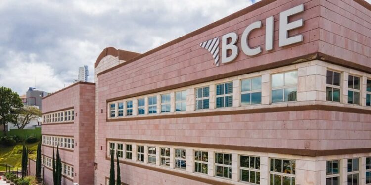 El BCIE dispuesto a respaldar el proyecto del Tren Metropolitano de Santo Domingo