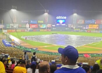 Primer Águilas-Licey suspendido por lluvias en cinco años