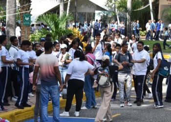 Feria del Libro 2024 llega a su último fin de semana con experiencias literarias y artísticas