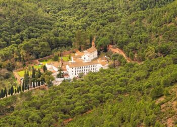Un hombre que dice ser Jesucristo hiere a siete frailes en un monasterio de Valencia