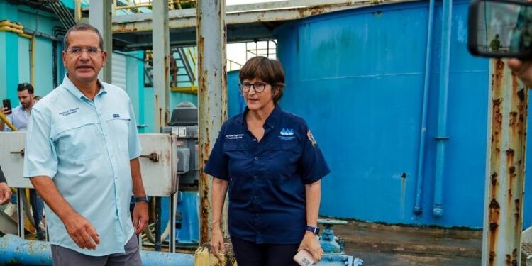 Pierluisi anuncia inicio de proyecto de mejoras en la Planta de Filtración Negros en Corozal