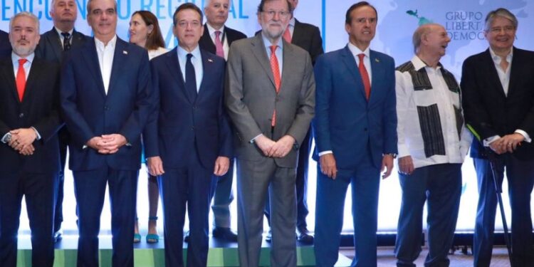 Expresidente de Colombia Iván Duque resalta liderazgo del presidente Abinader al frente de RD