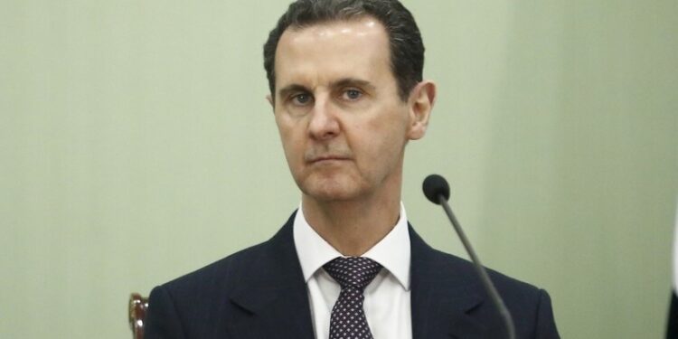 Reportan que Bashar al Assad llegó a Moscú con miembros de su familia