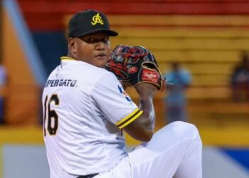 Aderlin, Romero, Rojas y Molina acaparan distinción de la temporada en el Pelotero Estrella de la Semana