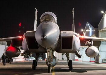 Israel bombardea instalaciones del Ejército sirio