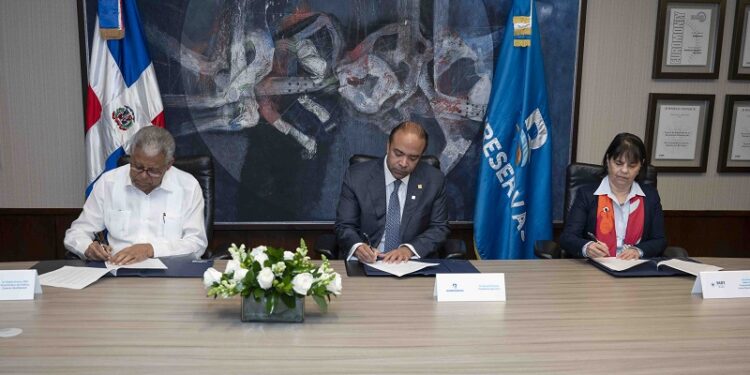 Banreservas y YABT firman acuerdo para promover el emprendimiento juvenil en las Américas