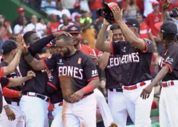 Leones clasifican al Round Robin con victoria sobre Gigantes