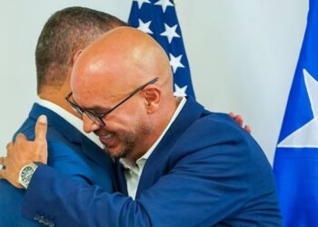 Pierluisi anuncia acuerdo para el redesarrollo del terminal de lanchas