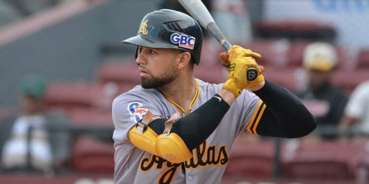 Águilas mantienen segundo puesto pese a revés ante Gigantes