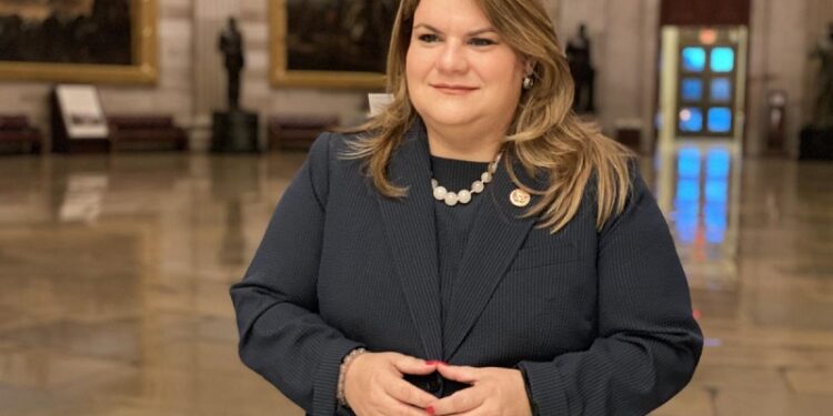 Gobernadora electa afirma que no se puede seguir con un sistema energético que falla tanto al pueblo