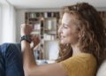 Alertan sobre potenciales riesgos de cáncer asociados al uso de relojes inteligentes