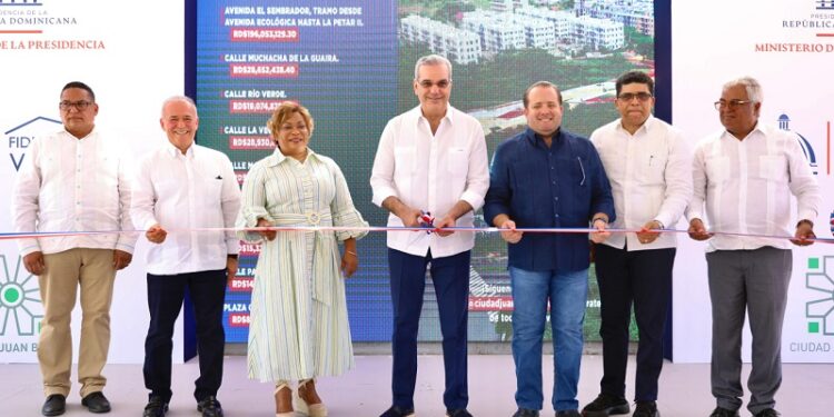 Presidente Abinader encabeza inauguraciones en Ciudad Juan Bosch y el Infotep