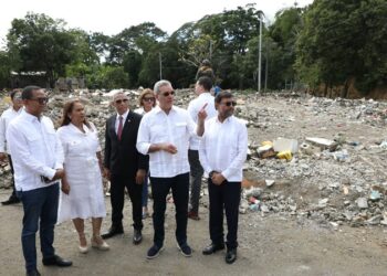 Presidente Abinader supervisa alrededores del río Jaya