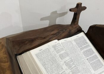 Condenan a un pastor que abusó de una mujer durante un exorcismo en Colombia