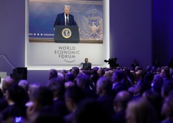 Trump: «Me gustaría poder reunirme pronto con Putin para terminar la guerra»