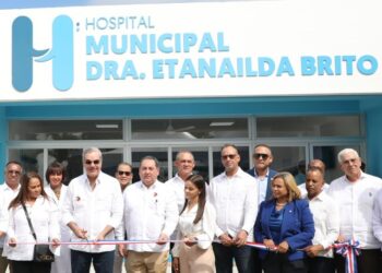 Presidente Abinader inaugura varias obras en Las Guáranas
