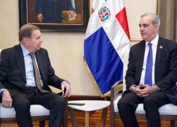 Opositor venezolano Edmundo González Urrutia se reúne con el presidente Luis Abinader