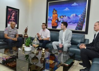 Director de la Policía se reúne con el director ejecutivo de Smytec