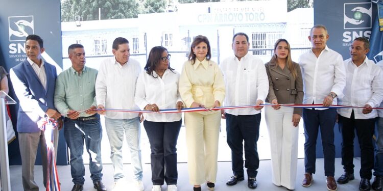 Vicepresidenta Raquel Peña en entrega de obras para en la provincia Monseñor Nouel