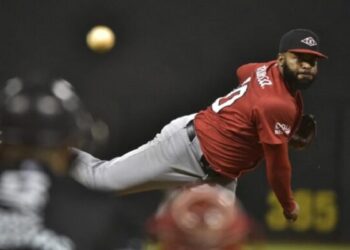 Leones caen por la mínima en Santiago