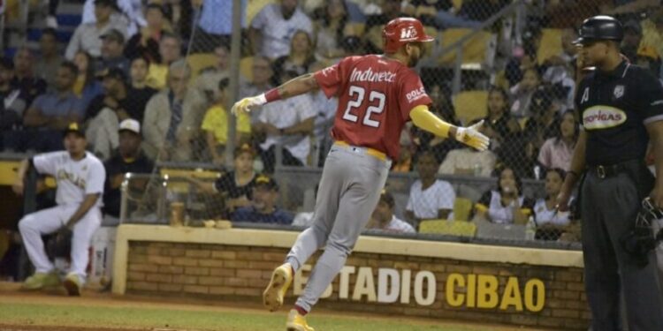 Sirí da HR y triple en triunfo 8-6 sobre Águilas