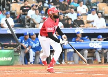 Caminero pega triple y dos dobles en revés rojo