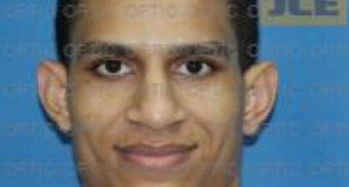 Este lunes llega extraditado desde Colombia, acusado de fraude financiero con criptomonedas