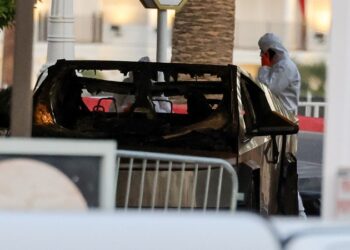 ¿Quién es el autor de la explosión del vehículo Tesla frente a torre de Trump?